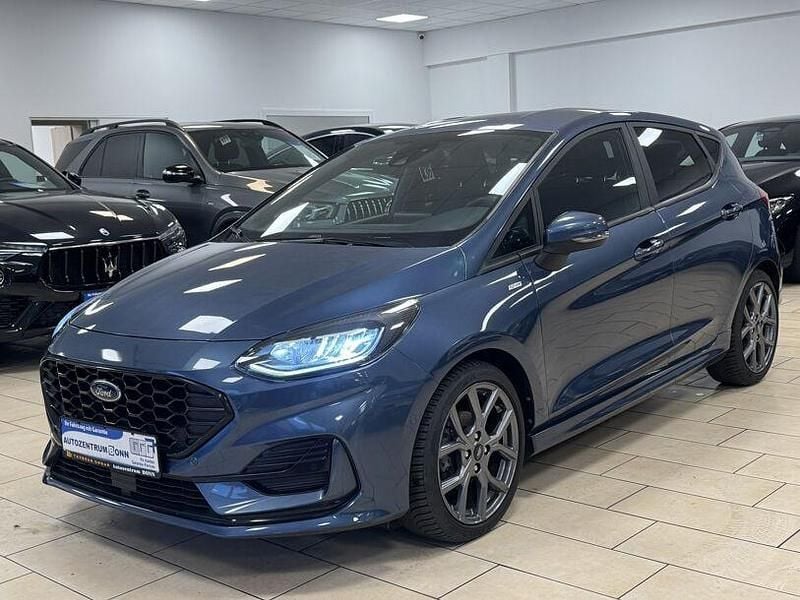 Blau Gebraucht 2022 Ford Fiesta ST-Line Kleinwagen | 16.400 € (Fairer Preis) - Bild 1/4