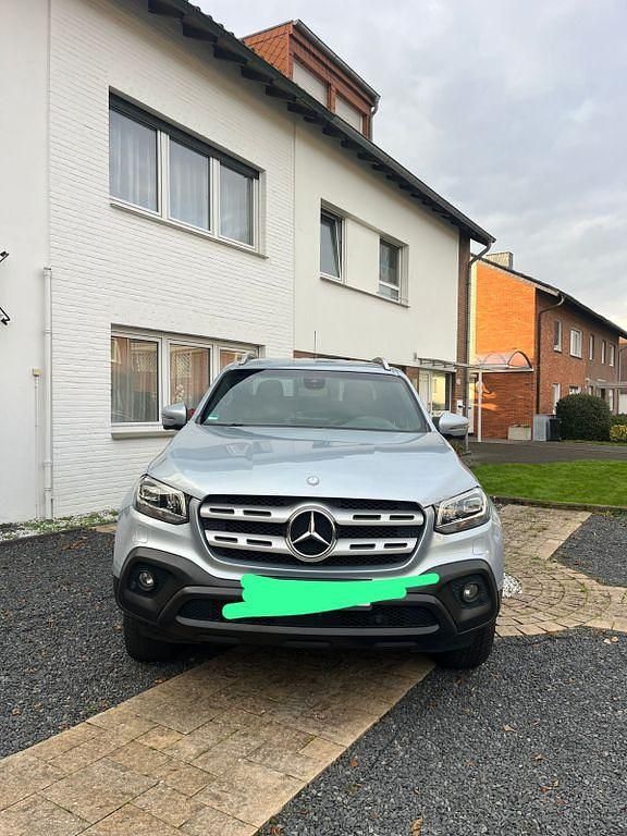 Silber Gebraucht 2019 Mercedes X250 Abholung | 20.500 € (Etwas zu teuer) - Bild 1/4