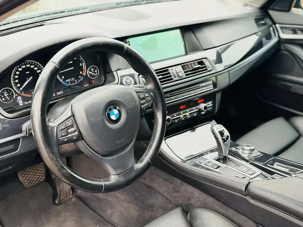 Gebraucht BMW 530 Performance 258 PS (189 kW) 2013 Schwarz Limousine