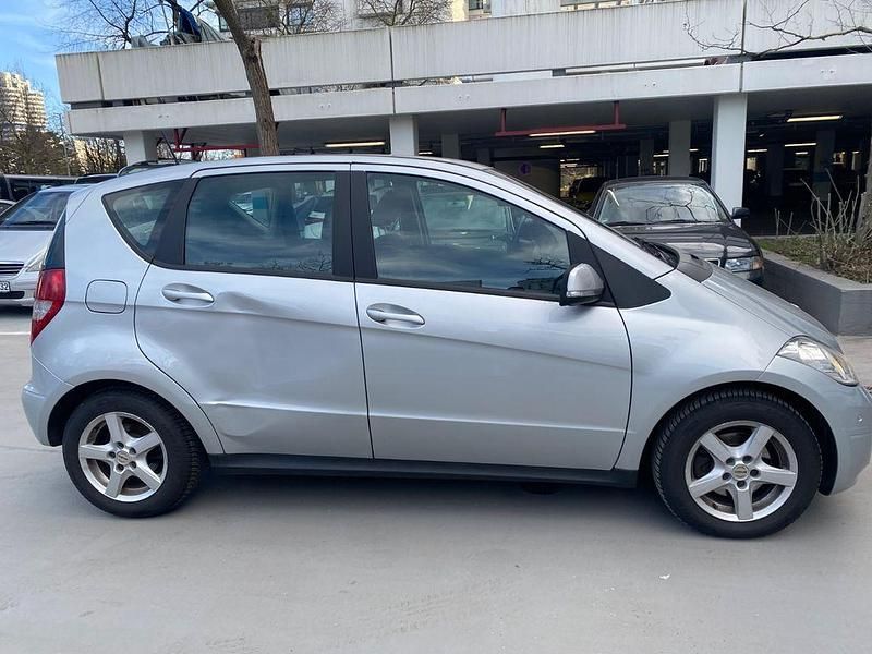 Gebraucht Mercedes A160 82 PS (60 kW) 2009 Grau Van / Kleinbus