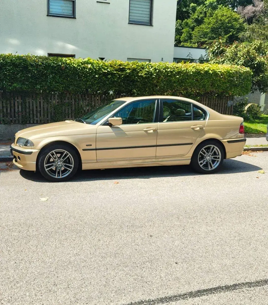 Gebraucht BMW 323 Sport Line 170 PS (125 kW) 2000 Gold Limousine