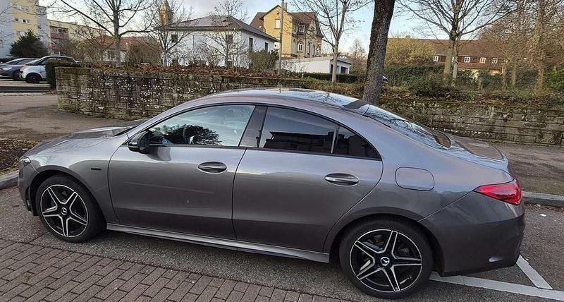 Gebraucht Mercedes CLA250e AMG line 160 PS (117 kW) 2020 Grau Limousine