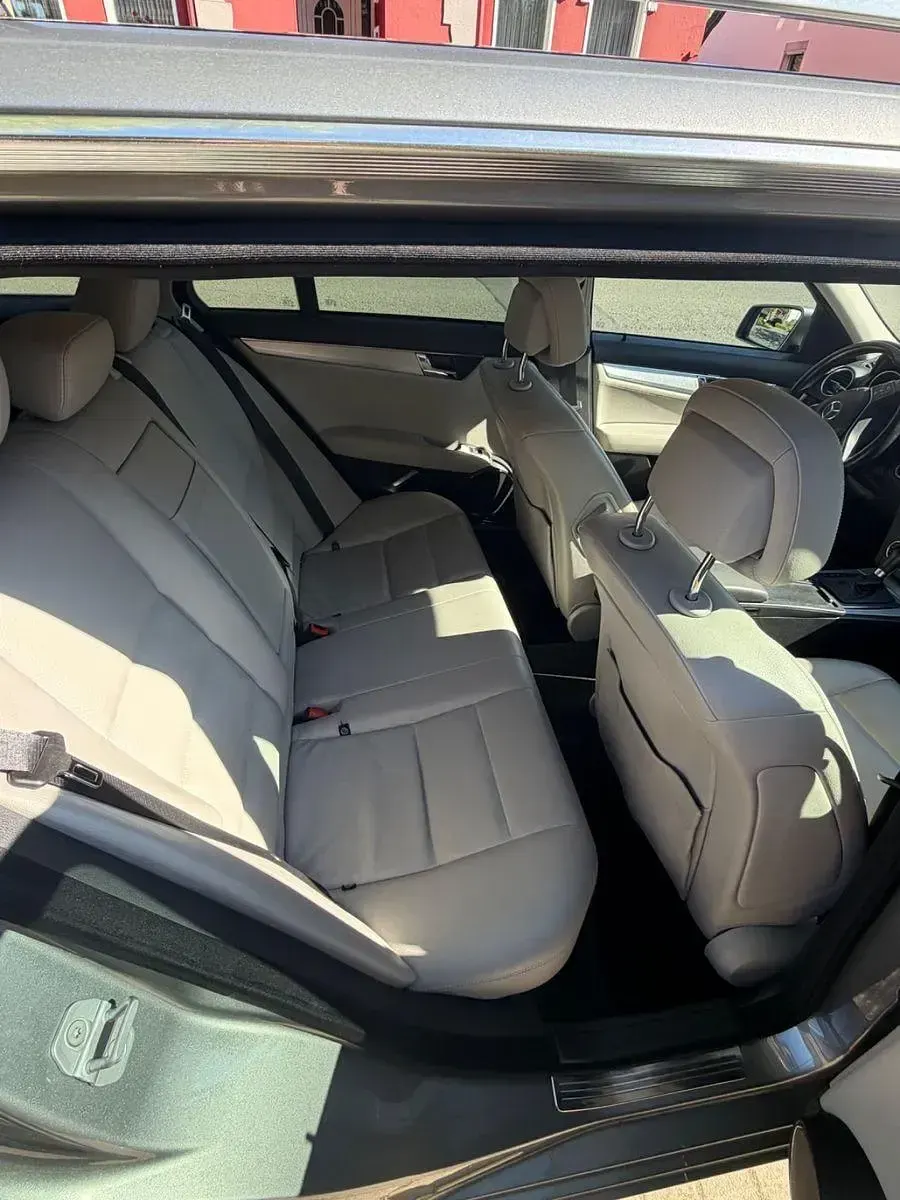 Gebraucht Mercedes C180 Avantgarde 156 PS (114 kW) 2011 Grau Kombi