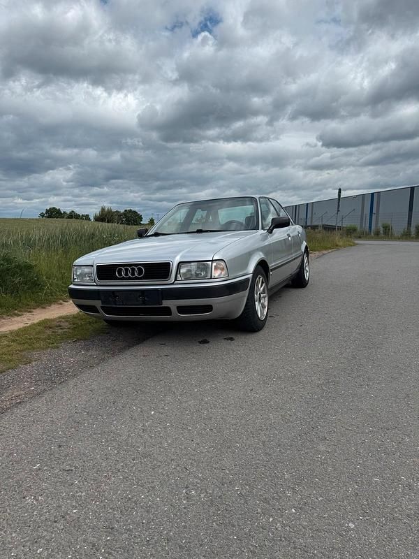 Silber Gebraucht 1994 Audi 80 Limousine | 3.300 € - Bild 1/4