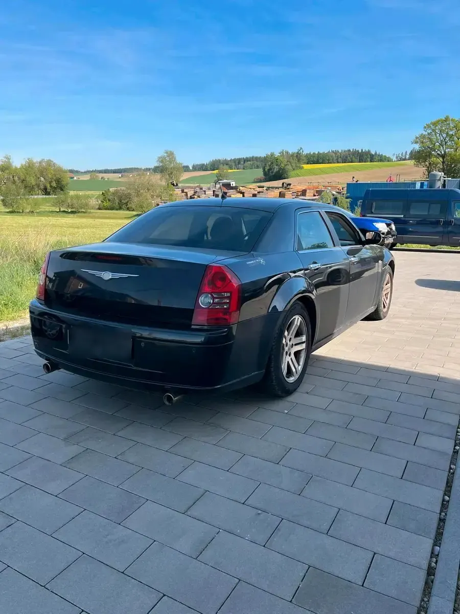Gebraucht Chrysler 300C 218 PS (160 kW) 2009 Schwarz Limousine