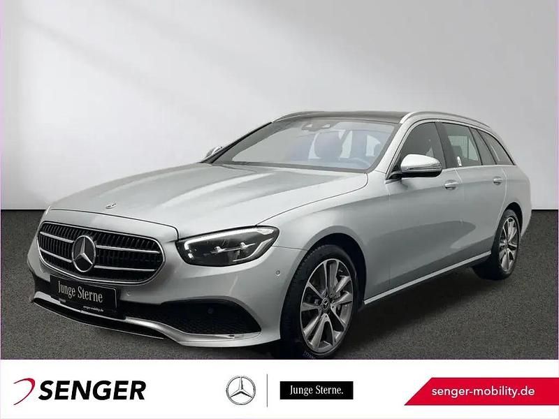 Silber Gebraucht 2022 Mercedes E400 Avantgarde Kombi | 41.470 € (Superpreis) - Bild 1/1