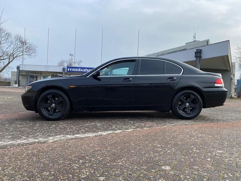 Gebraucht BMW 730 231 PS (169 kW) 2004 Schwarz Limousine