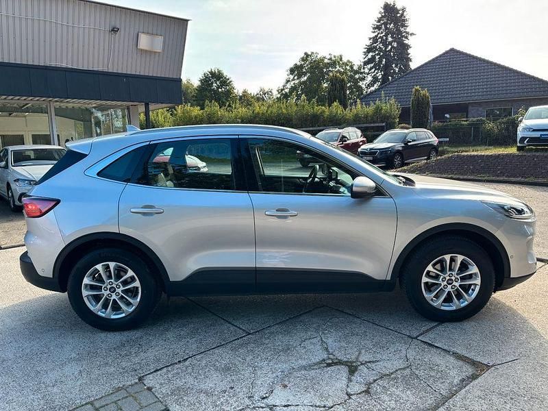 Gebraucht Ford Kuga Titanium 190 PS (139 kW) 2021 Silber SUV