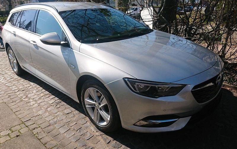 Gebraucht Opel Insignia Business 170 PS (125 kW) 2018 Silber Kombi