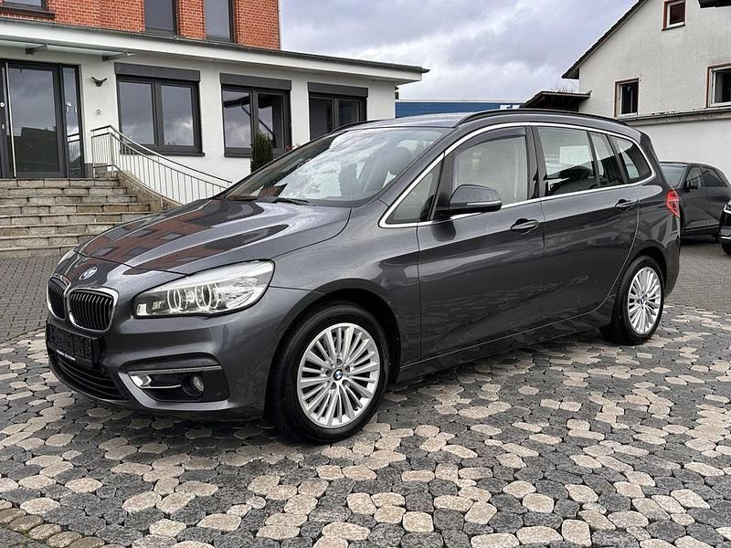 Gebraucht BMW 220 Luxury Line 190 PS (139 kW) 2015 Weiß Van / Kleinbus