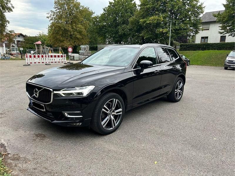 Schwarz Gebraucht 2018 Volvo XC60 Momentum SUV | 29.300 € (Etwas zu teuer) - Bild 1/4