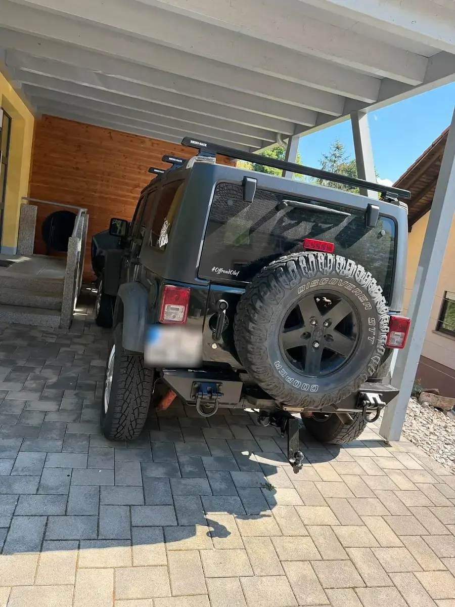 Gebraucht Jeep Wrangler Unlimited Rubicon 199 PS (146 kW) 2013 Schwarz SUV