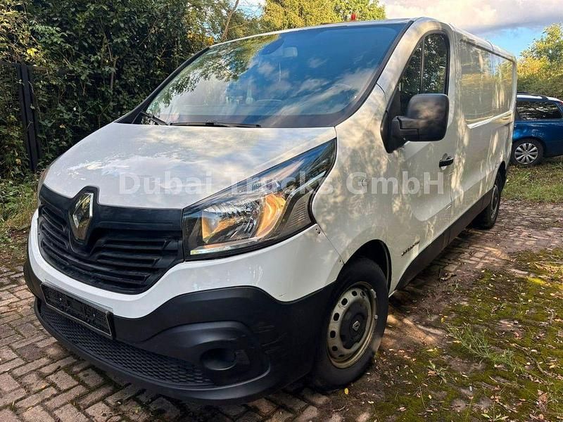 Weiß Gebraucht 2016 Renault Trafic Komfort Van | 6.545 € (Guter Preis) - Bild 1/4