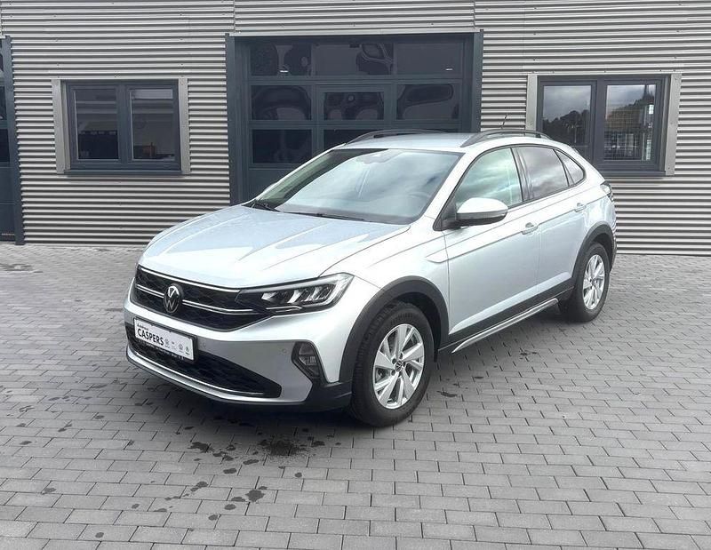 Silber Gebraucht 2024 VW Taigo IQ Drive SUV | 21.999 € (Guter Preis) - Bild 1/4