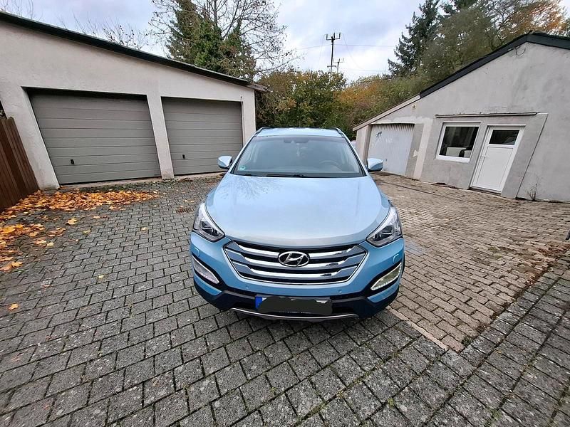Blau Gebraucht 2014 Hyundai Santa Fe SUV | 11.500 € (Etwas zu teuer) - Bild 1/4