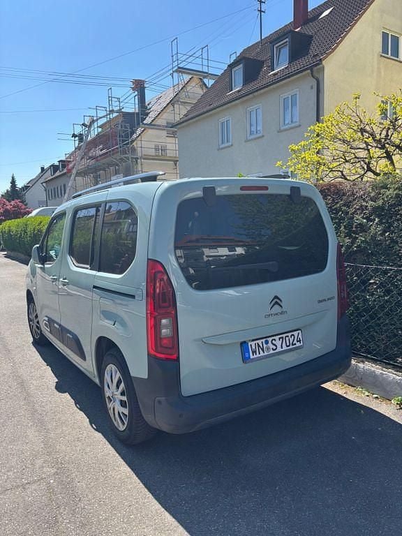 Gebraucht Citroën Berlingo Feel 110 PS (80 kW) 2019 Grün Van / Kleinbus