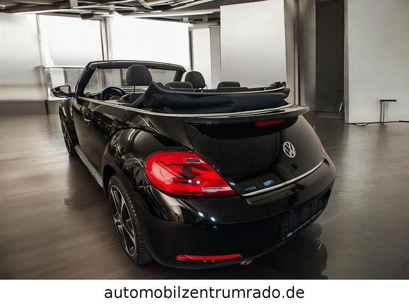 Gebraucht VW Beetle Cabriolet 105 PS (77 kW) 2016 Schwarz Cabrio