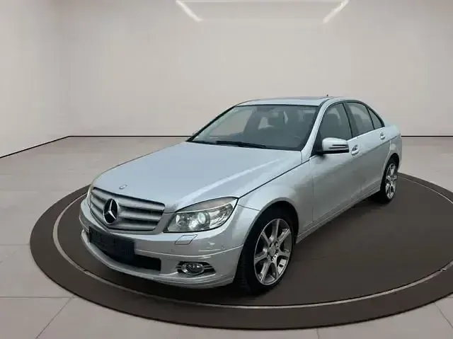 Gebraucht Mercedes C180 156 PS (114 kW) 2008 Silber Limousine
