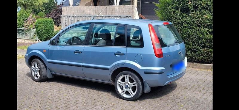 Gebraucht Ford Fusion 101 PS (74 kW) 2006 Blau Kleinwagen