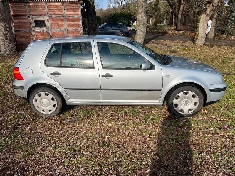 Gebraucht VW Golf IV 75 PS (55 kW) 2003 Silber Limousine