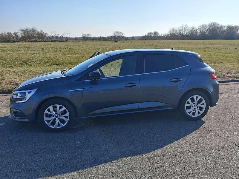 Gebraucht Renault Mégane IV LIMITED 116 PS (85 kW) 2019 Silber Limousine