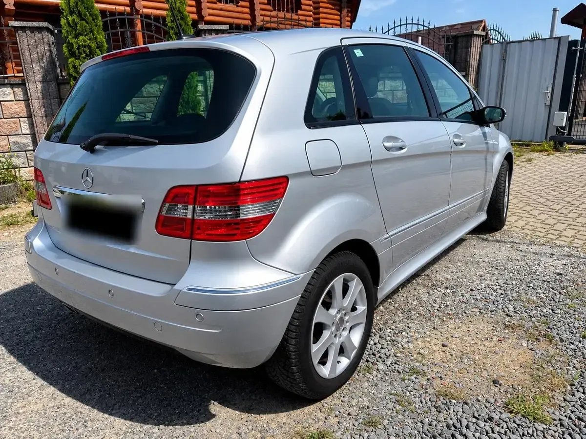 Gebraucht Mercedes B200 136 PS (100 kW) 2008 Grau Van / Kleinbus