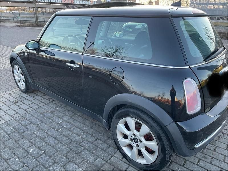 Gebraucht Mini ONE 95 PS (69 kW) 2005 Schwarz Kleinwagen