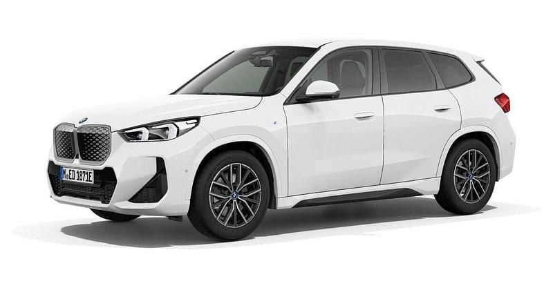 Weiß Gebraucht 2025 BMW iX1 Comfort Edition SUV | 49.482 € (Teuer) - Bild 1/4