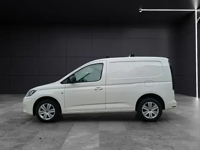 Gebraucht VW Caddy 114 PS (83 kW) 2022 Candyweiß Van / Kleinbus