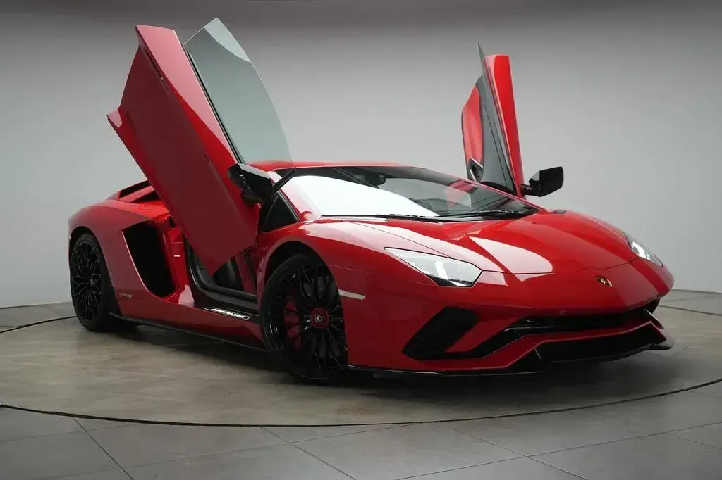 Second-hand Lamborghini Aventador 741 CP (545 kW) 2017 Roșu Coupe