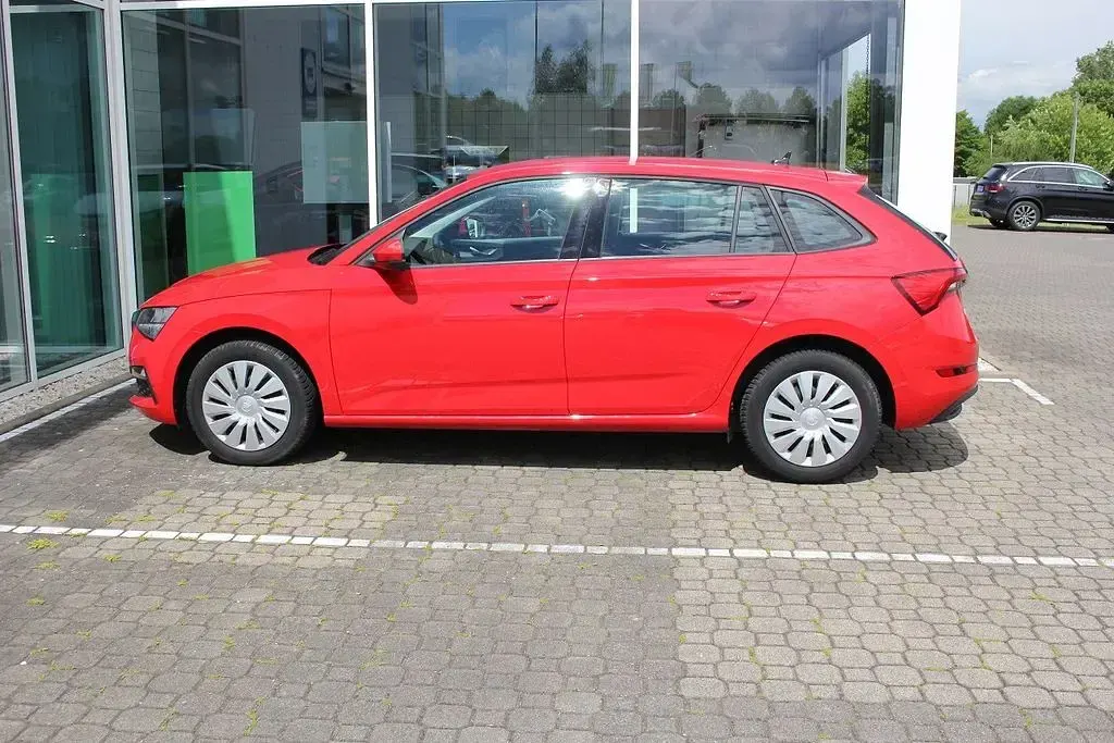 Gebraucht Skoda Scala Active 95 PS (69 kW) 2019 Rot Kleinwagen