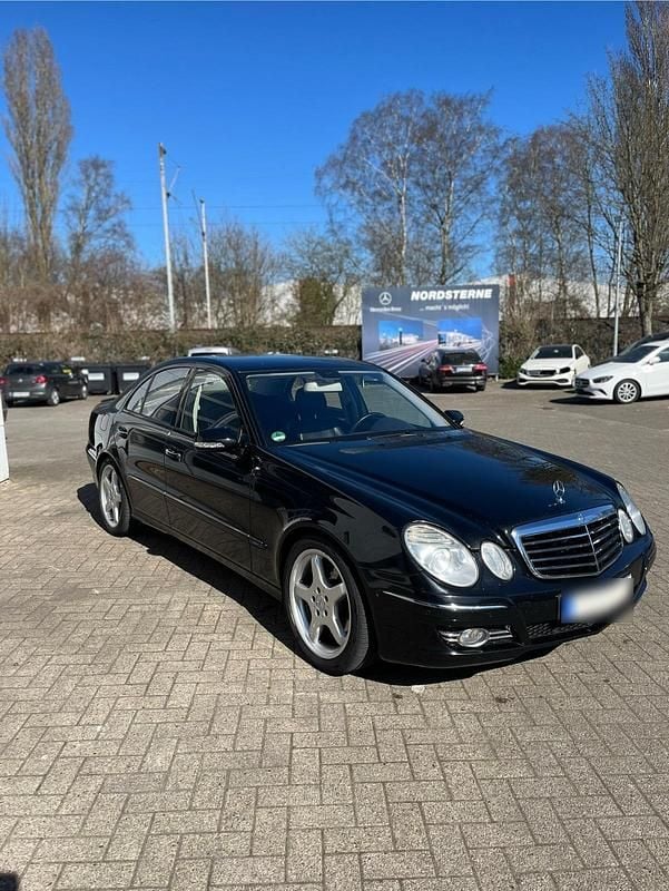 Gebraucht Mercedes E350 272 PS (200 kW) 2007 Schwarz Limousine