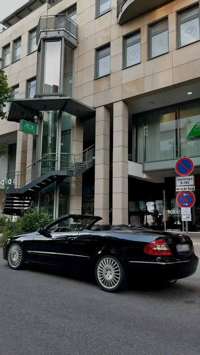 Gebraucht Mercedes CLK320 224 PS (164 kW) 2006 Schwarz Cabrio
