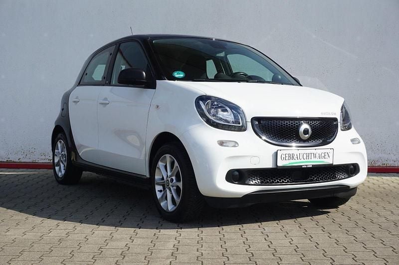 Gebraucht Smart ForFour Electric Drive 60 kW (82 PS) 2018 Schwarz Kleinwagen