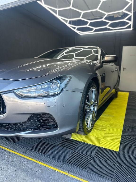 Gebraucht Maserati Ghibli 411 PS (302 kW) 2015 Grau Limousine