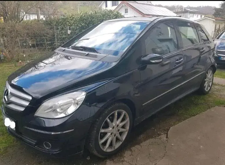 Gebraucht Mercedes B200 140 PS (102 kW) 2006 Schwarz Van / Kleinbus