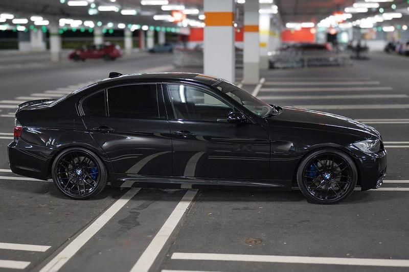 Używany BMW 330 Performance 258 KM (189 kW) 2007 Czarny Sedan/Limuzyna