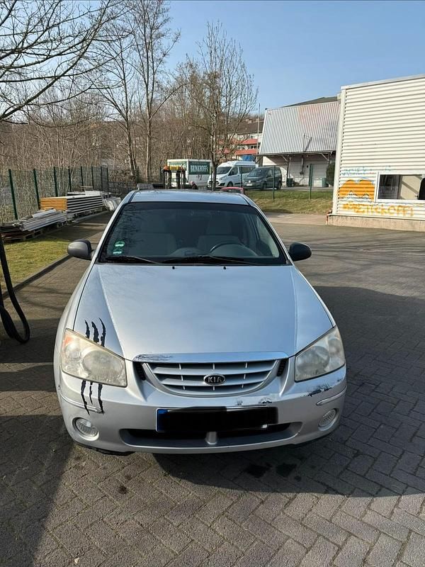 Gebraucht Kia Cerato 105 PS (77 kW) 2005 Grau Limousine