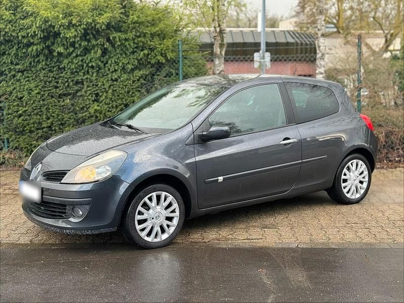 Gebraucht Renault Clio II 87 PS (63 kW) 2007 Schwarz Kleinwagen