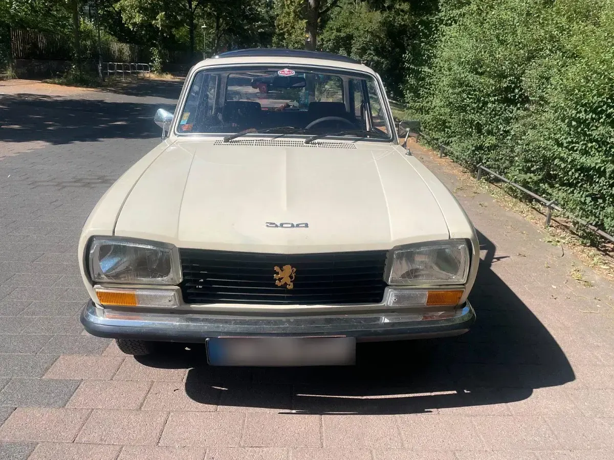 Gebraucht Peugeot 304 65 PS (47 kW) 1977 Weiß Limousine