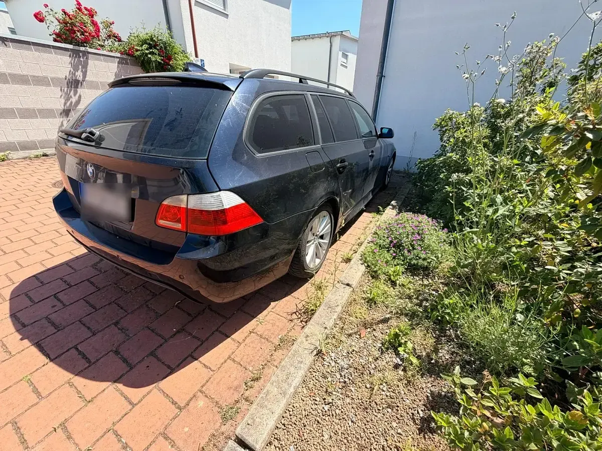 Gebraucht BMW 525 M Sport 177 PS (130 kW) 2006 Schwarz Limousine