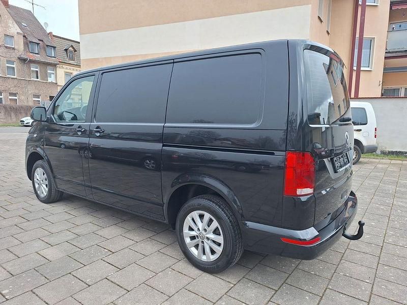 Gebraucht VW Transporter 150 PS (110 kW) 2023 Schwarz Van