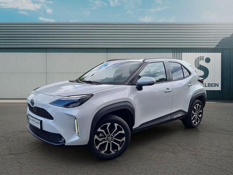Weiß Neu 2025 Toyota Yaris Cross SUV | 28.480 € (Guter Preis) - Bild 1/4