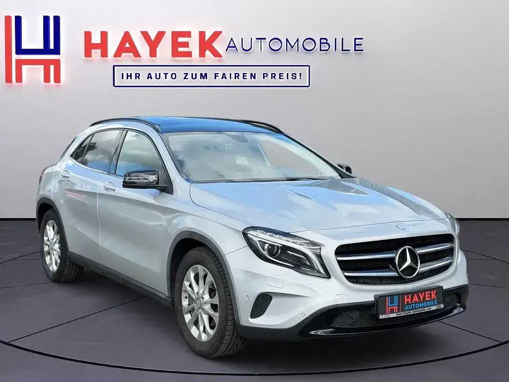Gebraucht Mercedes GLA200 136 PS (100 kW) 2014 Silber SUV