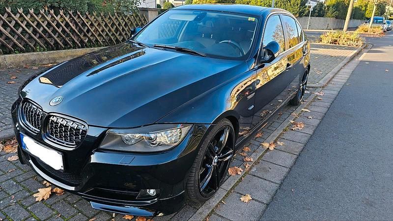 Gebraucht BMW 325 M Sport 2010 Schwarz Limousine