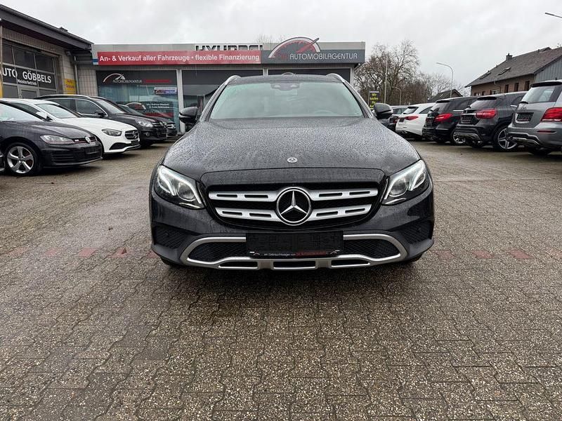 Gebraucht Mercedes E220 All-Terrain 194 PS (142 kW) 2017 Schwarz Kombi