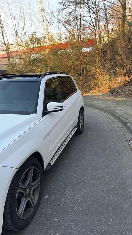 Gebraucht Mercedes GLK250 204 PS (150 kW) 2013 Weiß SUV
