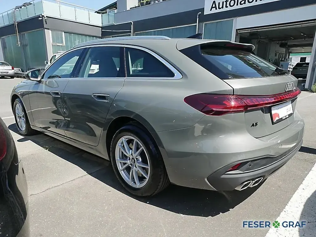 Gebraucht Audi A5 Sport 204 PS (150 kW) 2025 Chronosgrau metallic Kombi