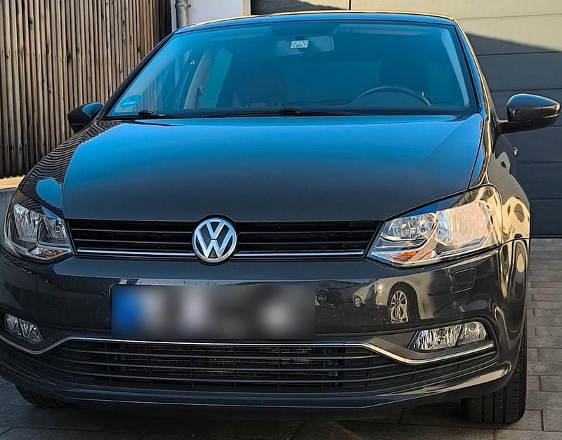 Usado VW Polo Allstar 60 HP (44 kW) 2017 Cinzento Citadino