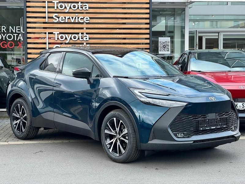 Blau Neu 2025 Toyota C-HR SUV | 39.490 € (Teuer) - Bild 1/4